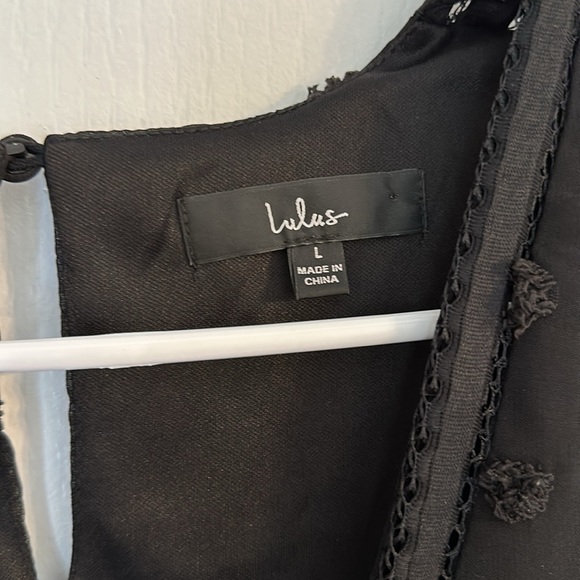 NWOT Lulu’s black Swiss dot blouse - Large - Picture 4 of 5